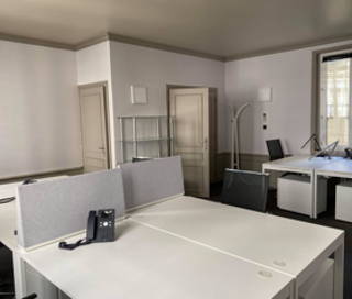 Bureau privé 32 m² 6 postes Location bureau Rue des Remparts d'Ainay Lyon 69002 - photo 6